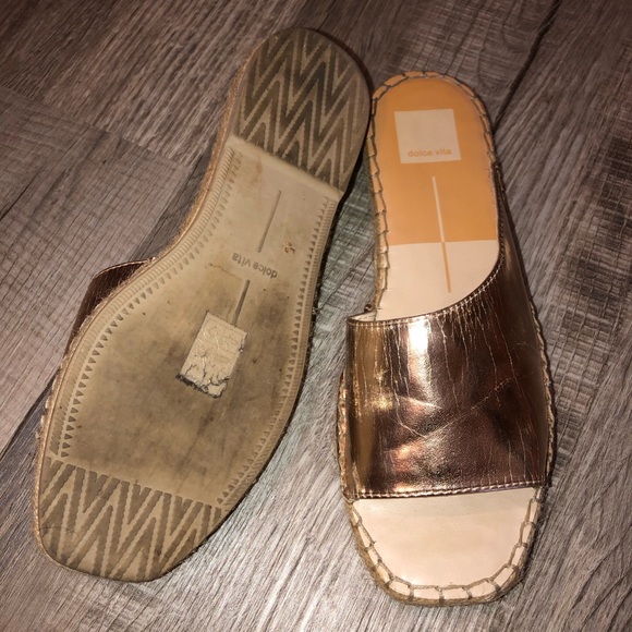 Dolce Vita Summer Sandals - Picture 2 of 3